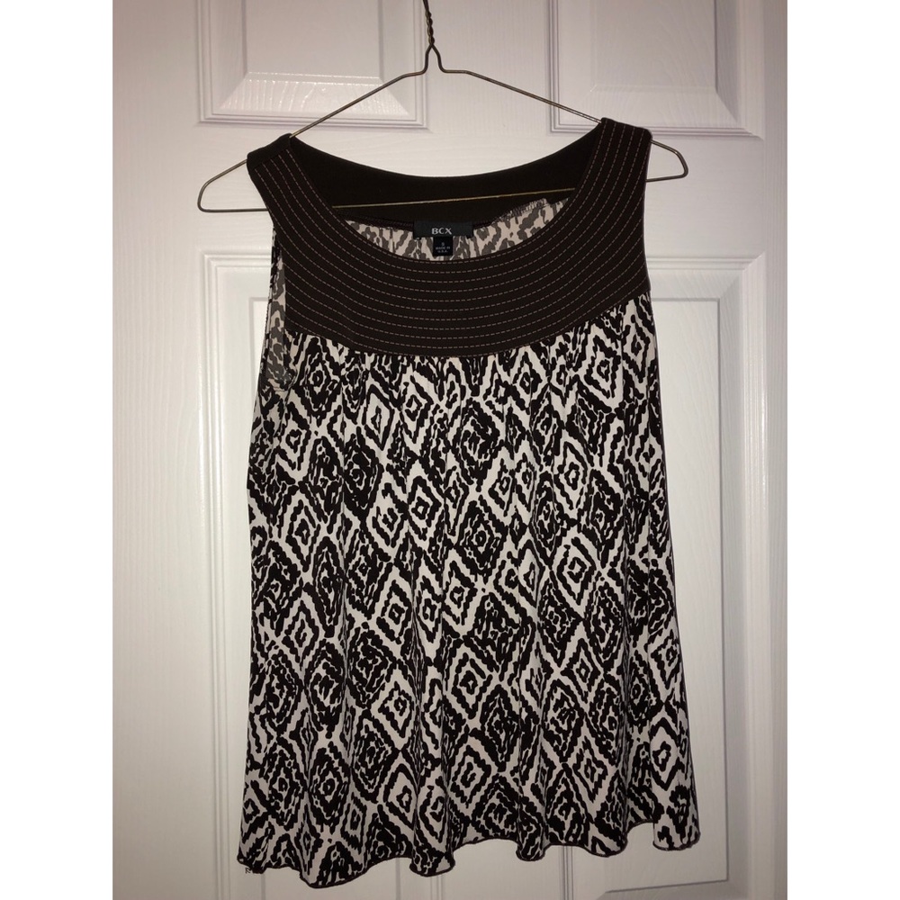 Brown and white womens sleeveless dress shirt